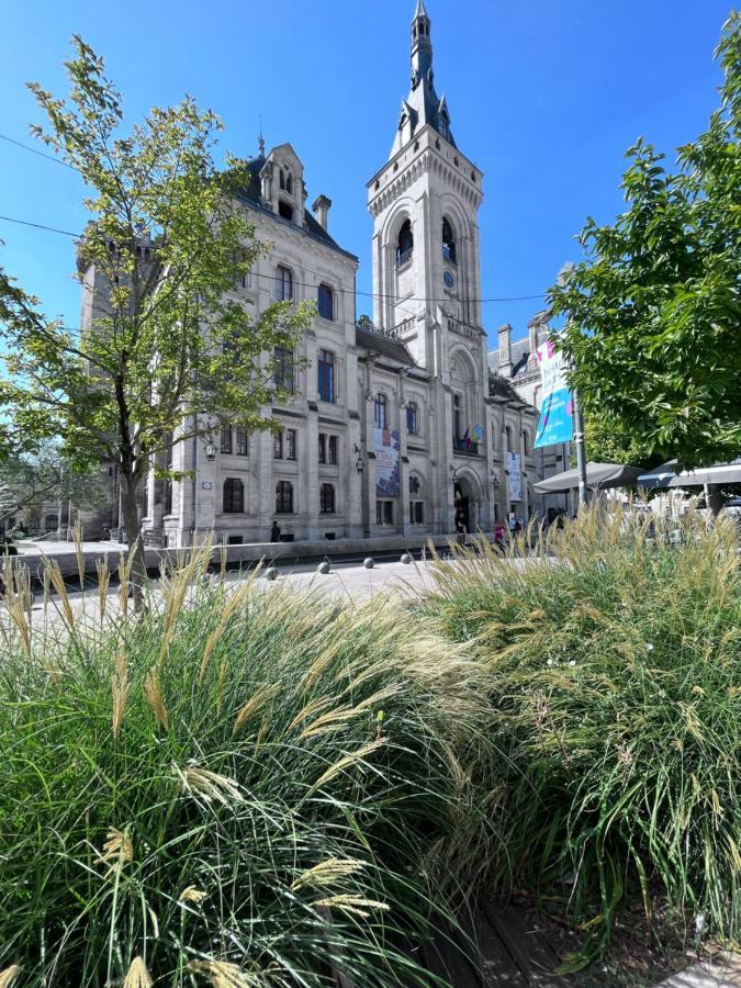 Charmante Maison Proche Hotel De Ville アングレーム エクステリア 写真